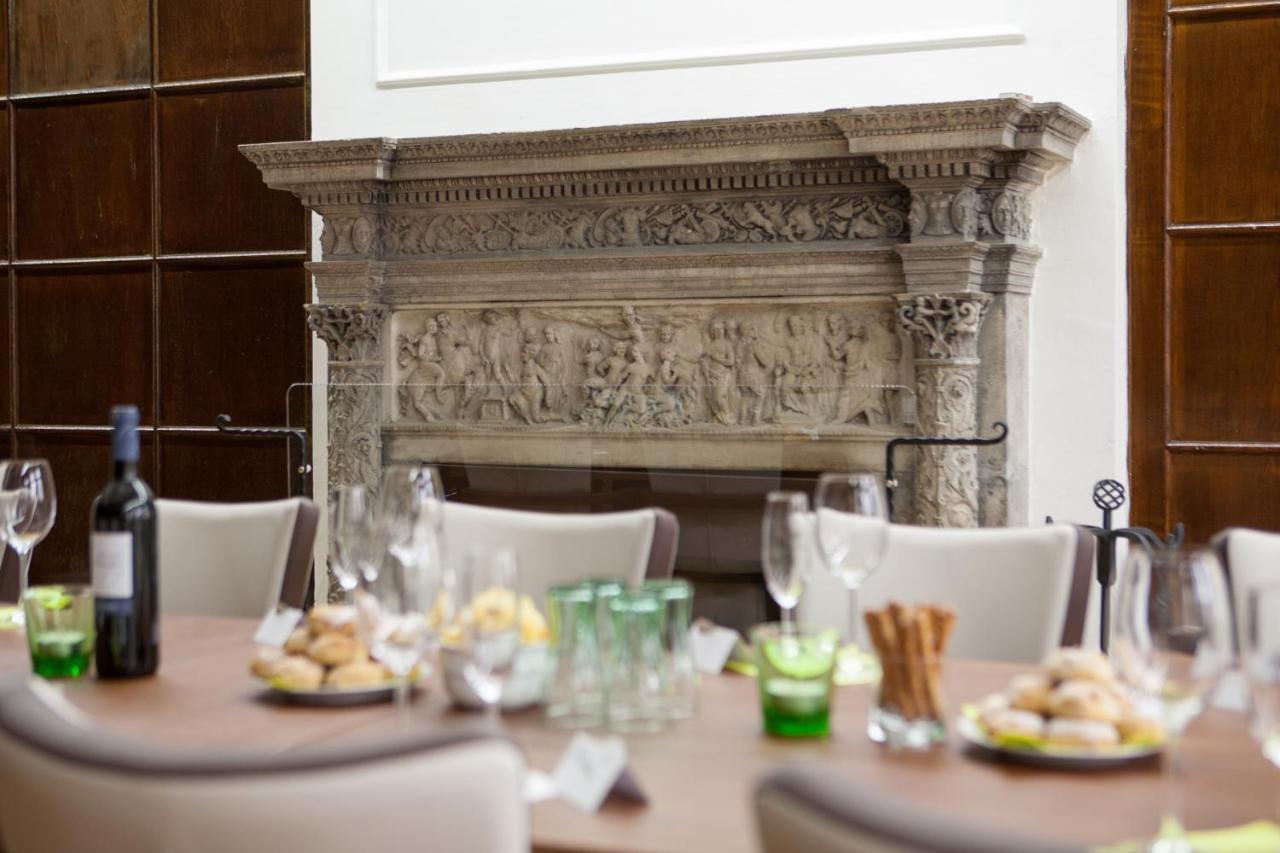 Villa Cafe Krnov Buitenkant foto