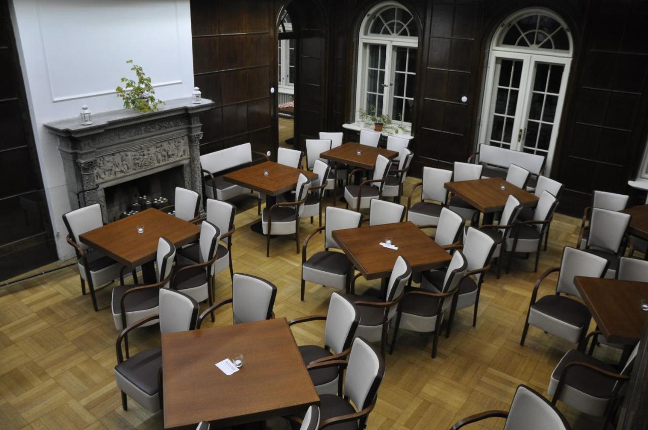 Villa Cafe Krnov Buitenkant foto